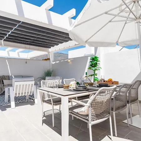 Apartamento Luxury Penthouse With Beautiful Rooftop At Location *