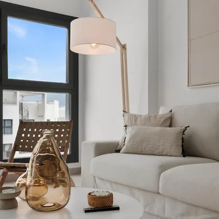 Luxury Penthouse With Beautiful Rooftop At Location * Estepona