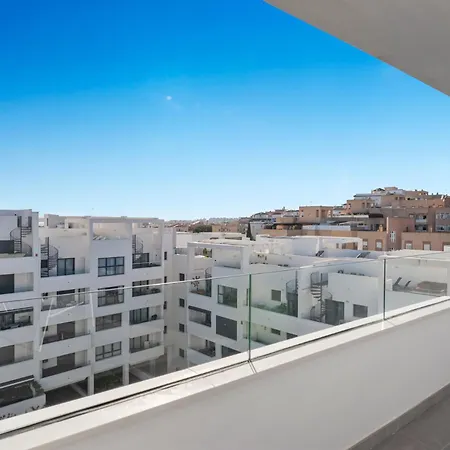 Luxury Penthouse With Beautiful Rooftop At Location Apartment