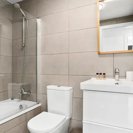 Luxury Penthouse With Beautiful Rooftop At Location Estepona