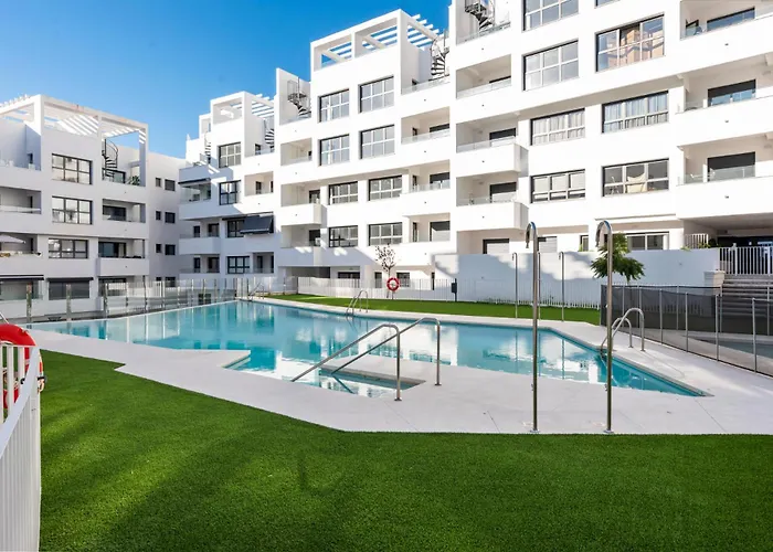 Luxury Penthouse With Beautiful Rooftop At Location Apartment *