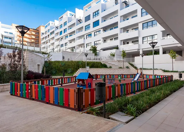 Luxury Penthouse With Beautiful Rooftop At Location エステポナ