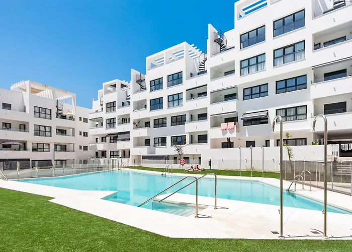 Luxury Penthouse With Beautiful Rooftop At Location Estepona