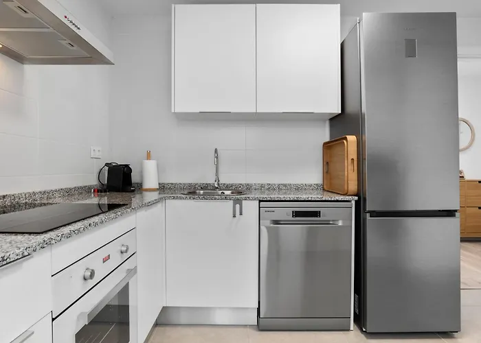 Luxury Penthouse With Beautiful Rooftop At Location