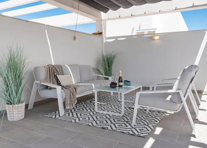 Luxury Penthouse With Beautiful Rooftop At Location アパート *