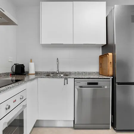 Luxury Penthouse With Beautiful Rooftop At Location