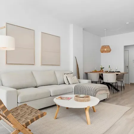 Apartamento Luxury Penthouse With Beautiful Rooftop At Location Estepona