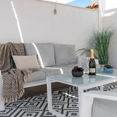 Luxury Penthouse With Beautiful Rooftop At Location Apartamento Estepona
